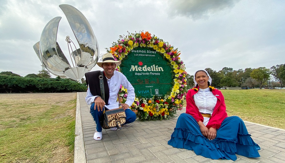 Silleteros de Medellín llegaron a Buenos Aires (Argentina) para promocionar la Feria de las Flores