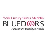 YORK LUXURY SUITES